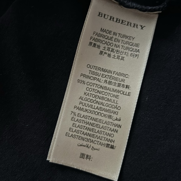 BURBERRY Crew Neck Short Sleeve T-Shirt
Size: XL. Pit to pit: 20 inches. - Picture 7 of 8